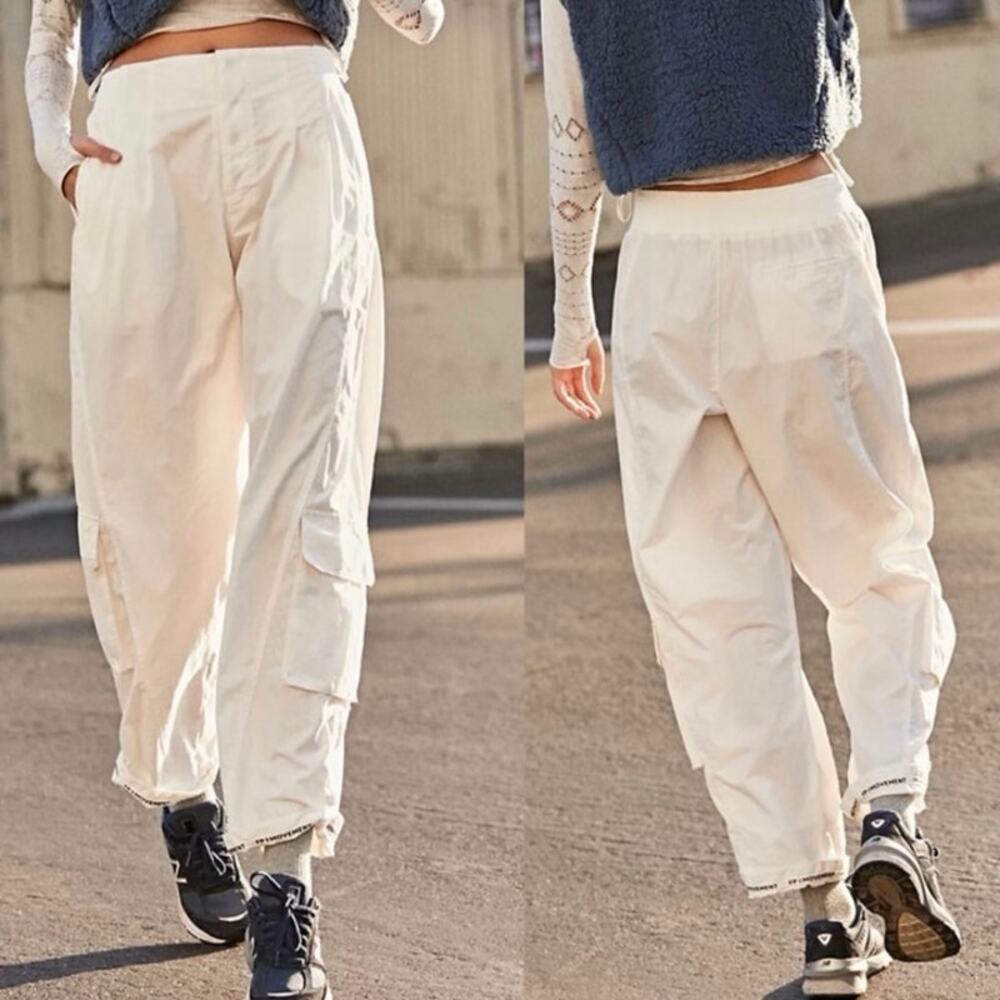 Free People Movement Mesmerize Me
Solid Pants In Painted White